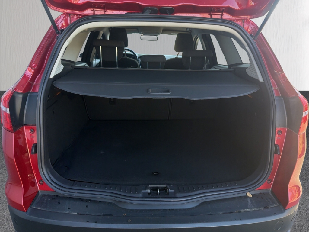 Fahrzeugabbildung Ford Focus Turnier Titanium 1.5 eB Titanium BiXen Navi Temp SHZ LHZ