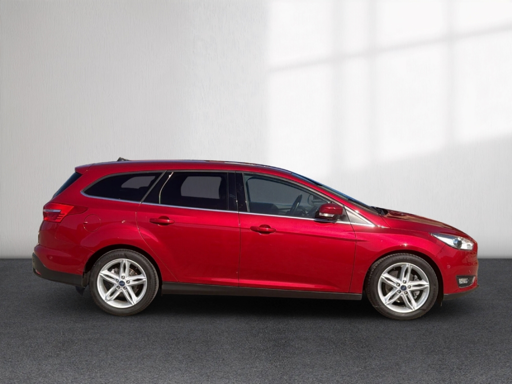 Fahrzeugabbildung Ford Focus Turnier Titanium 1.5 eB Titanium BiXen Navi Temp SHZ LHZ