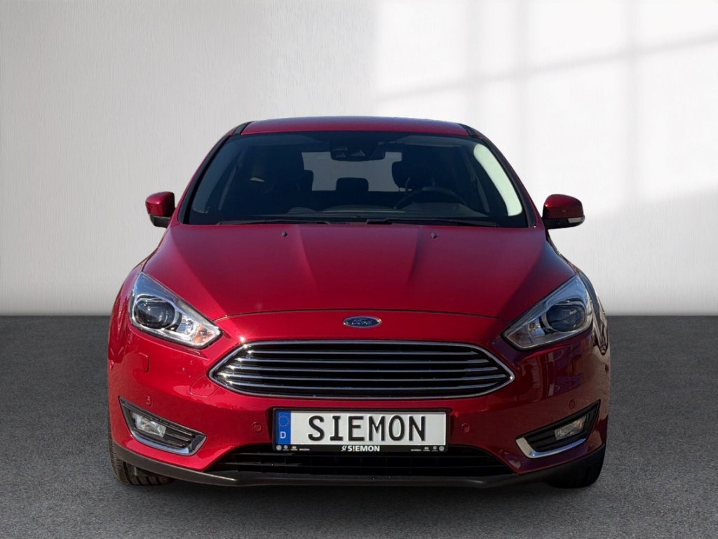 Fahrzeugabbildung Ford Focus Turnier Titanium 1.5 eB Titanium BiXen Navi Temp SHZ LHZ
