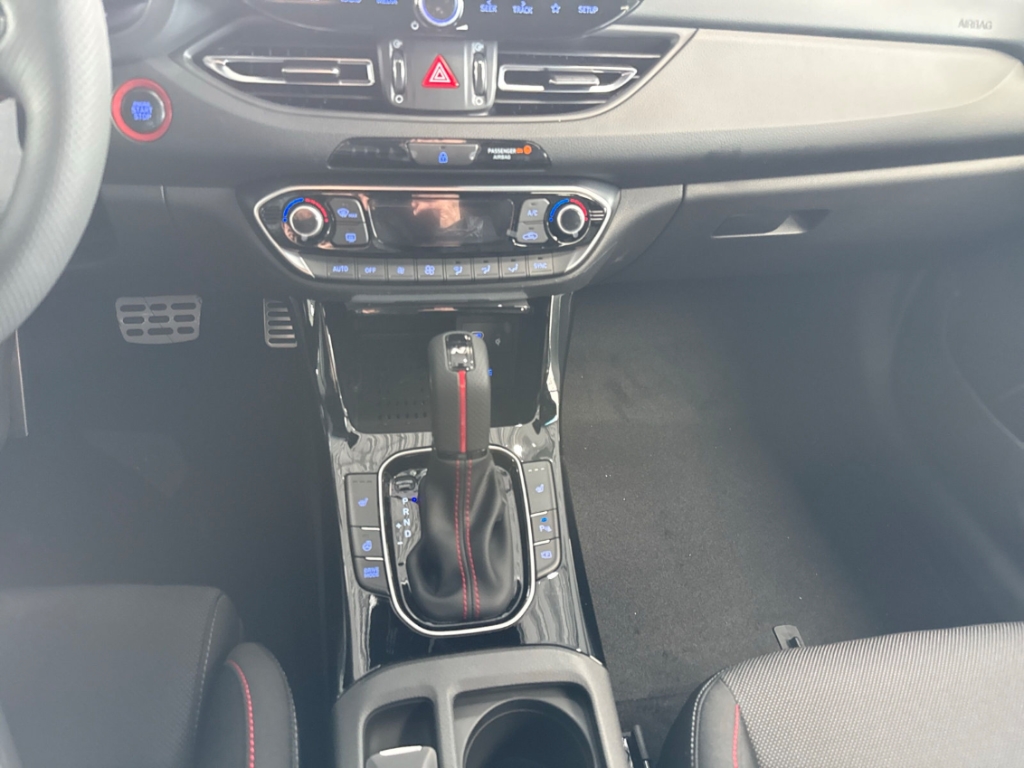 Fahrzeugabbildung Hyundai i30 FL 5-trg MY26 1.6 T-GDi DCT N-Line Navi Digitales Cockpit LED Apple