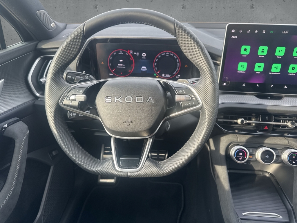 Fahrzeugabbildung SKODA Kodiaq TDI DSG Sportline Pano MatrLED Canton Kam