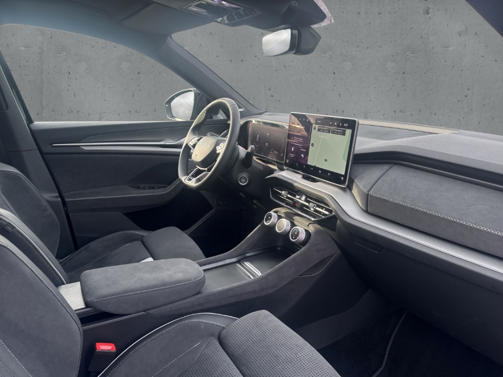 Fahrzeugabbildung SKODA Kodiaq TDI DSG Sportline Pano MatrLED Canton Kam