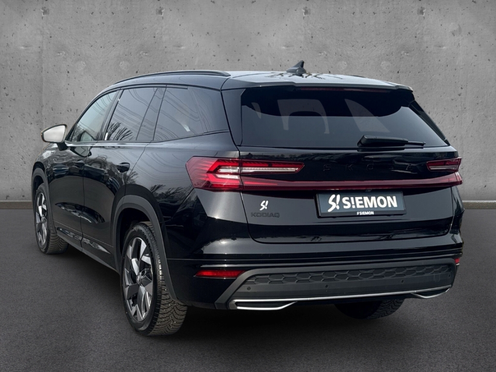 Fahrzeugabbildung SKODA Kodiaq TDI DSG Sportline Pano MatrLED Canton Kam