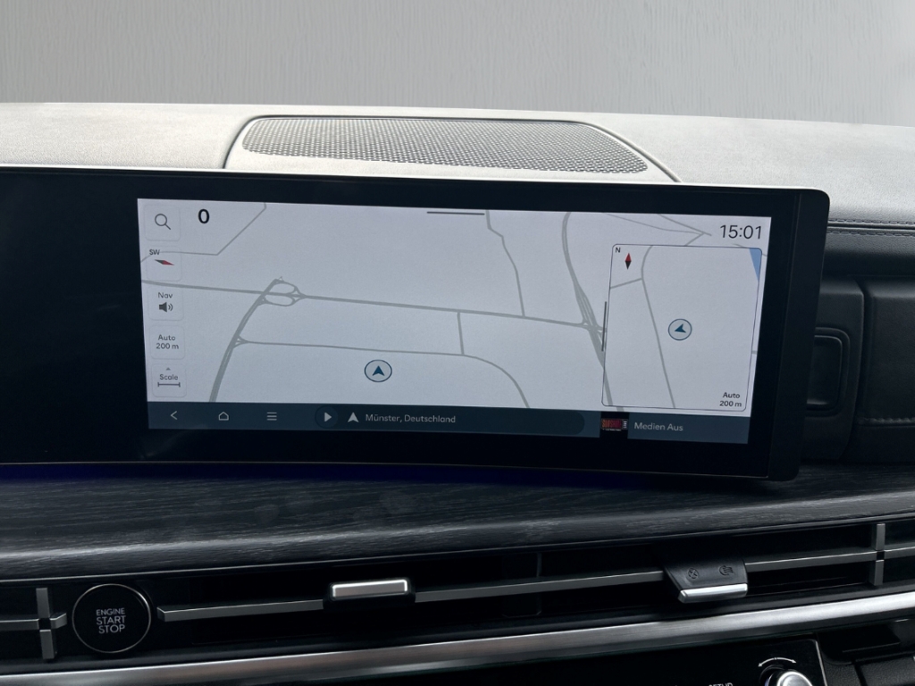 Fahrzeugabbildung Hyundai SANTA FE HEV MY25 1.6 AT 2WD Prime Smart Sense+ Navi Digitales Cockpit Soundsystem