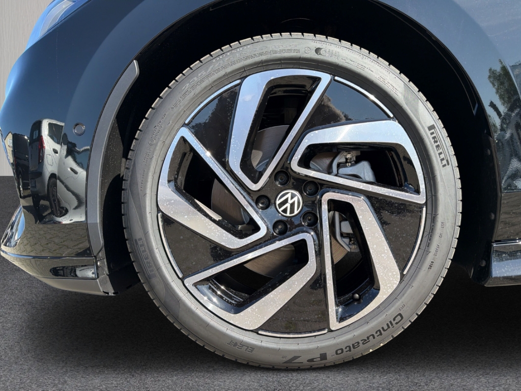 Fahrzeugabbildung Volkswagen ID.7 Tourer Pro S AHK EasyOpen HuD 360 Kam IQ-Drive