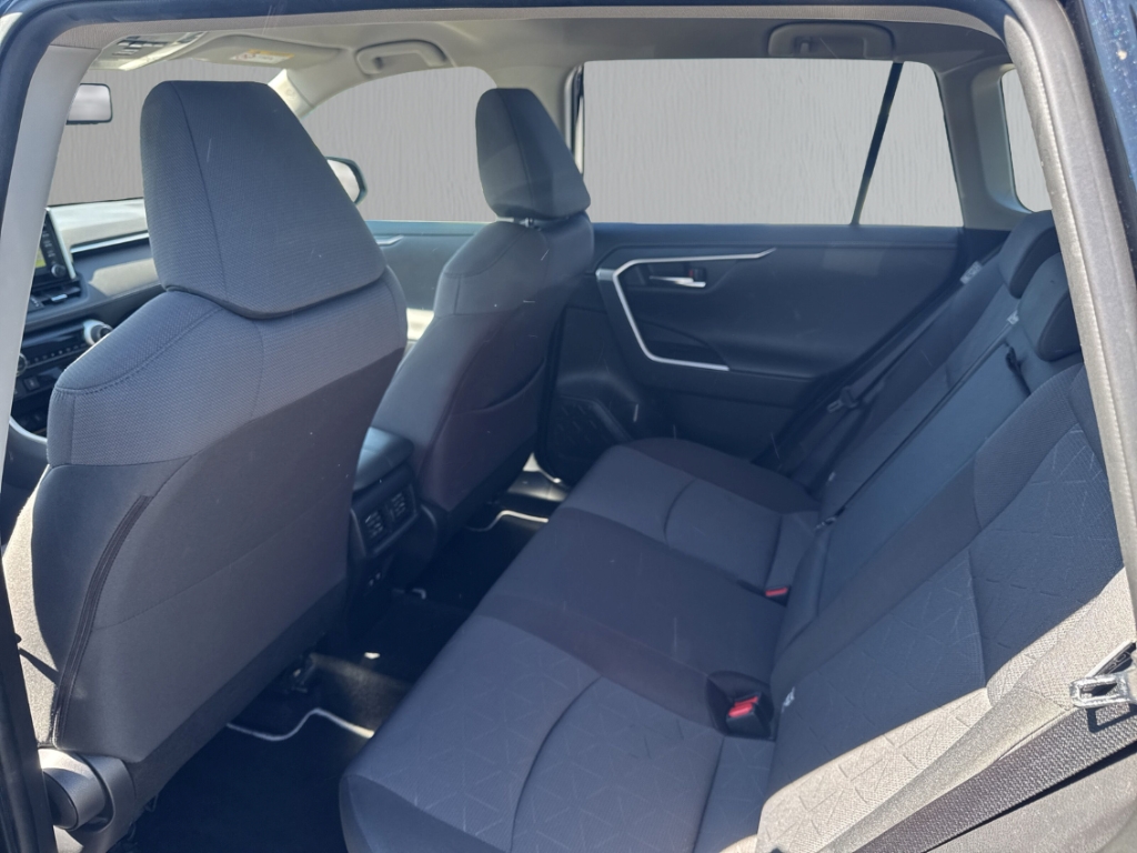 Fahrzeugabbildung Toyota RAV 4 Hybrid 4x2 Keyless Temp PDCv+h Regensensor