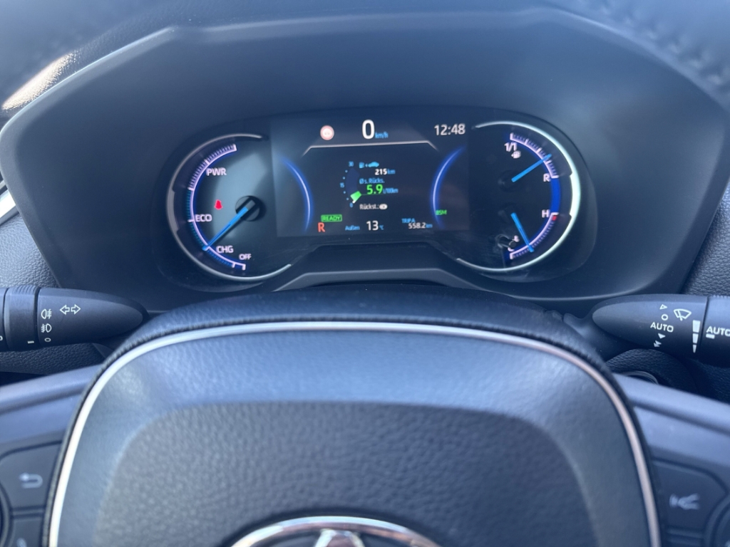 Fahrzeugabbildung Toyota RAV 4 Hybrid 4x2 Keyless Temp PDCv+h Regensensor