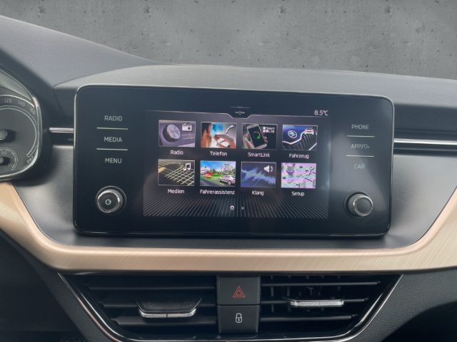 Fahrzeugabbildung SKODA Kamiq 1.0 TSI Style LED SHZ PDC Klima FrontAss