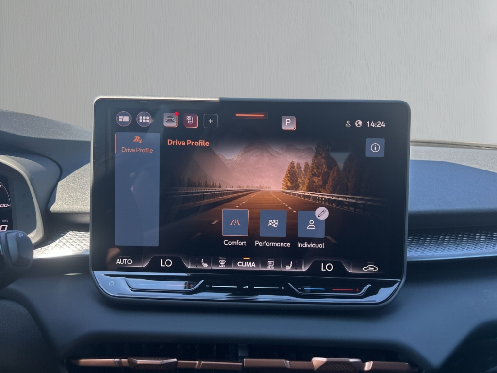 Fahrzeugabbildung CUPRA Terramar 1.5 TSI DSG Temp SHZ Rückfahrkam.