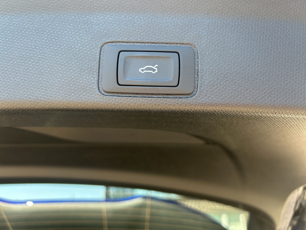 Fahrzeugabbildung CUPRA Terramar 1.5 TSI DSG Temp SHZ Rückfahrkam.