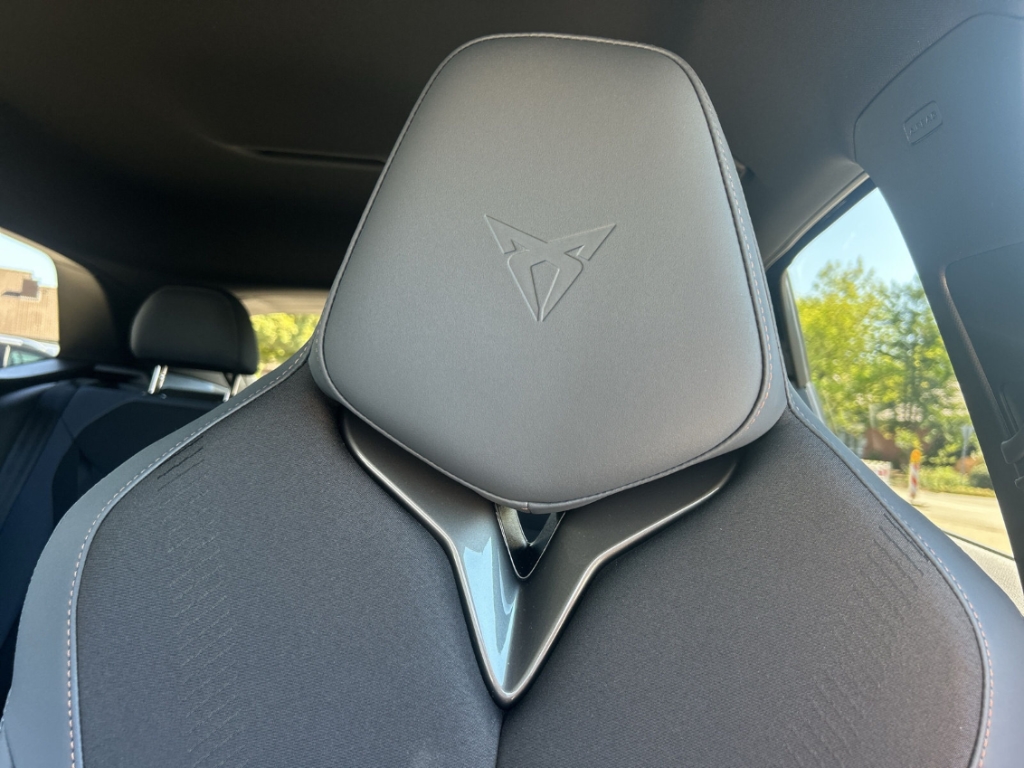 Fahrzeugabbildung CUPRA Terramar 1.5 TSI DSG Temp SHZ Rückfahrkam.