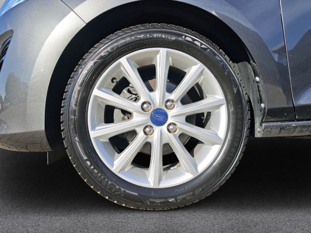 Fahrzeugabbildung Ford Fiesta 1.0 EcoBoost Titanium PDC SHZ Tempo