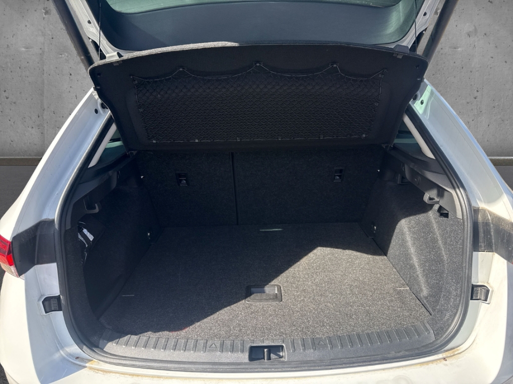 Fahrzeugabbildung SKODA Scala 1.5 TSI Tour MatrLED Nav Temp SHZ elHe Kam