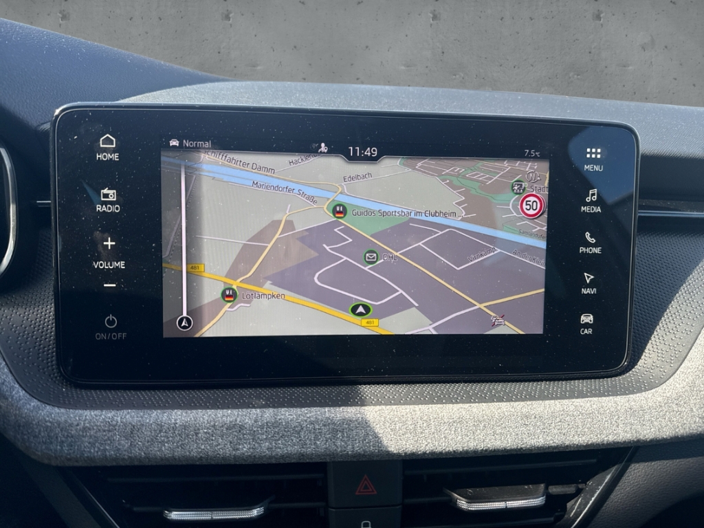 Fahrzeugabbildung SKODA Scala 1.5 TSI Tour MatrLED Nav Temp SHZ elHe Kam