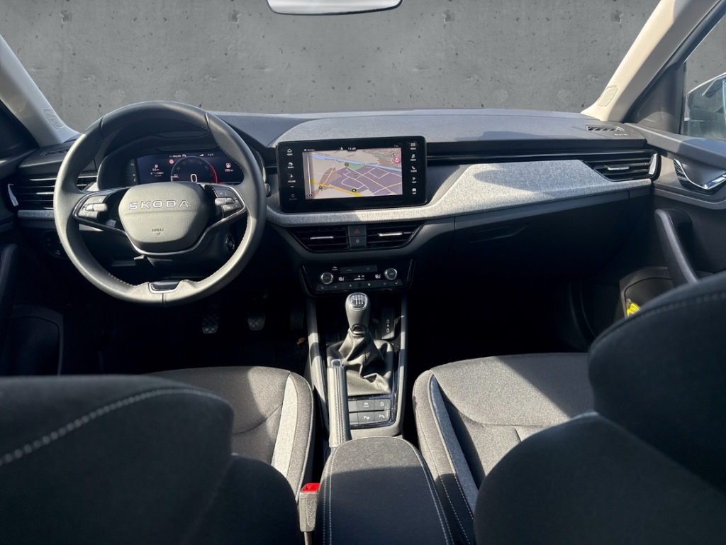Fahrzeugabbildung SKODA Scala 1.5 TSI Tour MatrLED Nav Temp SHZ elHe Kam