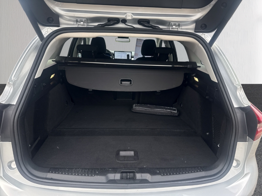 Fahrzeugabbildung Ford Focus Turnier Titanium X 1.5 Ecoblue ACC LED NAVI WINTER