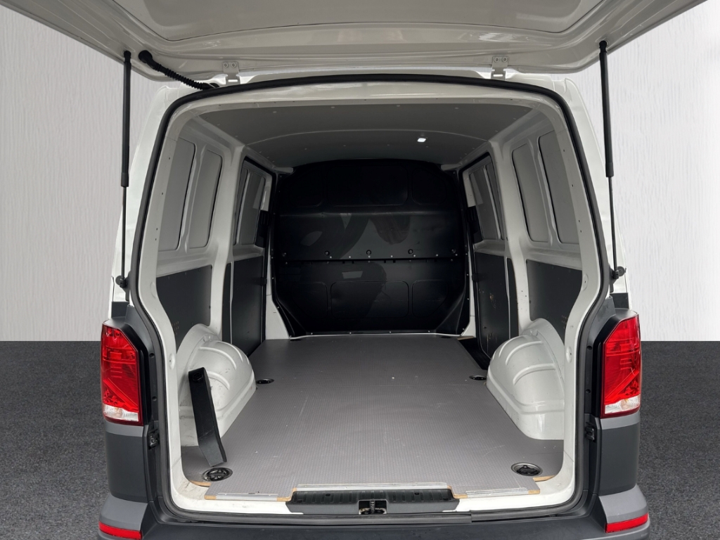 Fahrzeugabbildung Volkswagen Transporter Kasten 2.0 TDI Klima Color BT Navi PDC