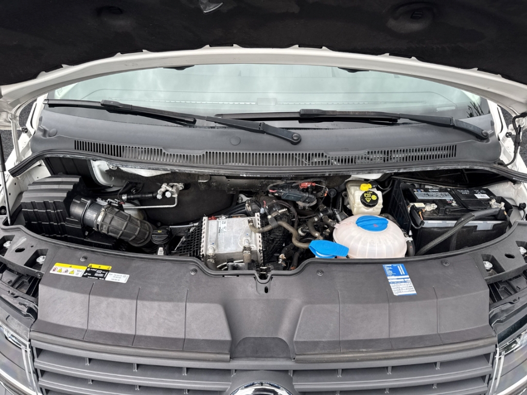 Fahrzeugabbildung Volkswagen Transporter Kasten 2.0 TDI Klima Color BT Navi PDC