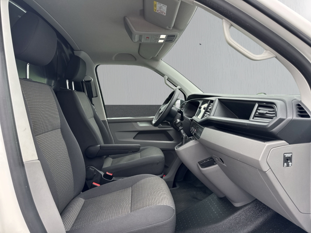 Fahrzeugabbildung Volkswagen Transporter Kasten 2.0 TDI Klima Color BT Navi PDC
