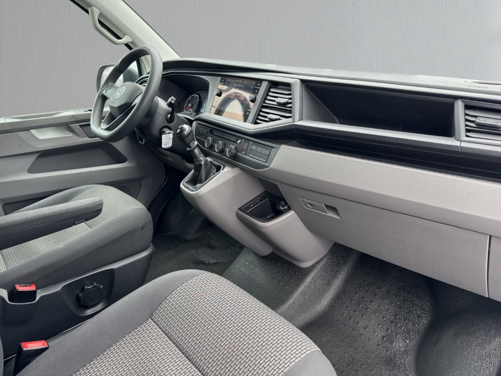 Fahrzeugabbildung Volkswagen Transporter Kasten 2.0 TDI Klima Color BT Navi PDC