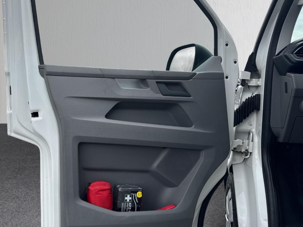 Fahrzeugabbildung Volkswagen Transporter Kasten 2.0 TDI Klima Color BT Navi PDC