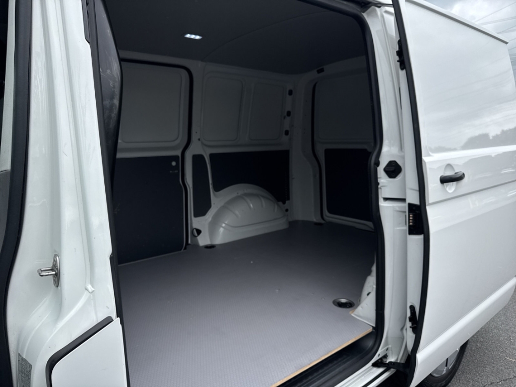 Fahrzeugabbildung Volkswagen Transporter Kasten 2.0 TDI Klima Color BT Navi PDC