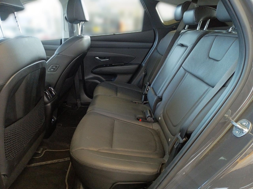 Fahrzeugabbildung Hyundai TUCSON FL PHEV 1.6 AT 4WD MY25 Prime ECS Assist-P MATRIX-LED Leder Digitales Cockpit Soundsystem