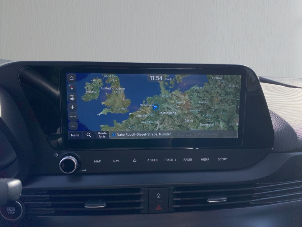 Fahrzeugabbildung Hyundai BAYON FL 1.0 T-GDI MT MY25 Trend Komfortpaket Navi Digitales Cockpit LED Apple CarPlay
