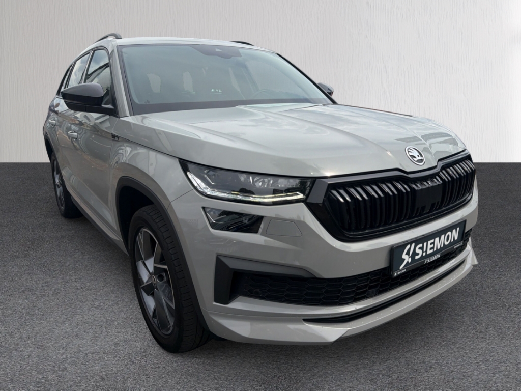 Fahrzeugabbildung SKODA Kodiaq TDI 4x4 DSG Sportline AHK Navi ACC Kamera