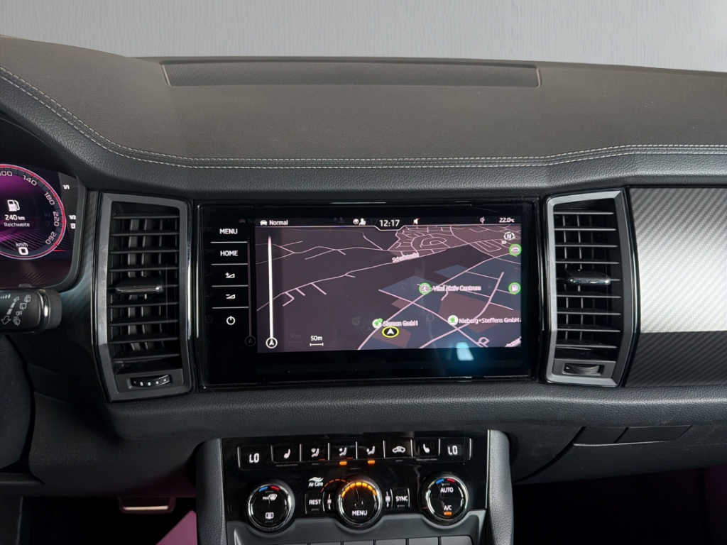 Fahrzeugabbildung SKODA Kodiaq TDI 4x4 DSG Sportline AHK Navi ACC Kamera