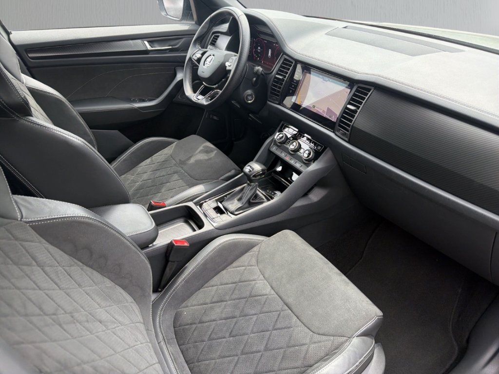 Fahrzeugabbildung SKODA Kodiaq TDI 4x4 DSG Sportline AHK Navi ACC Kamera