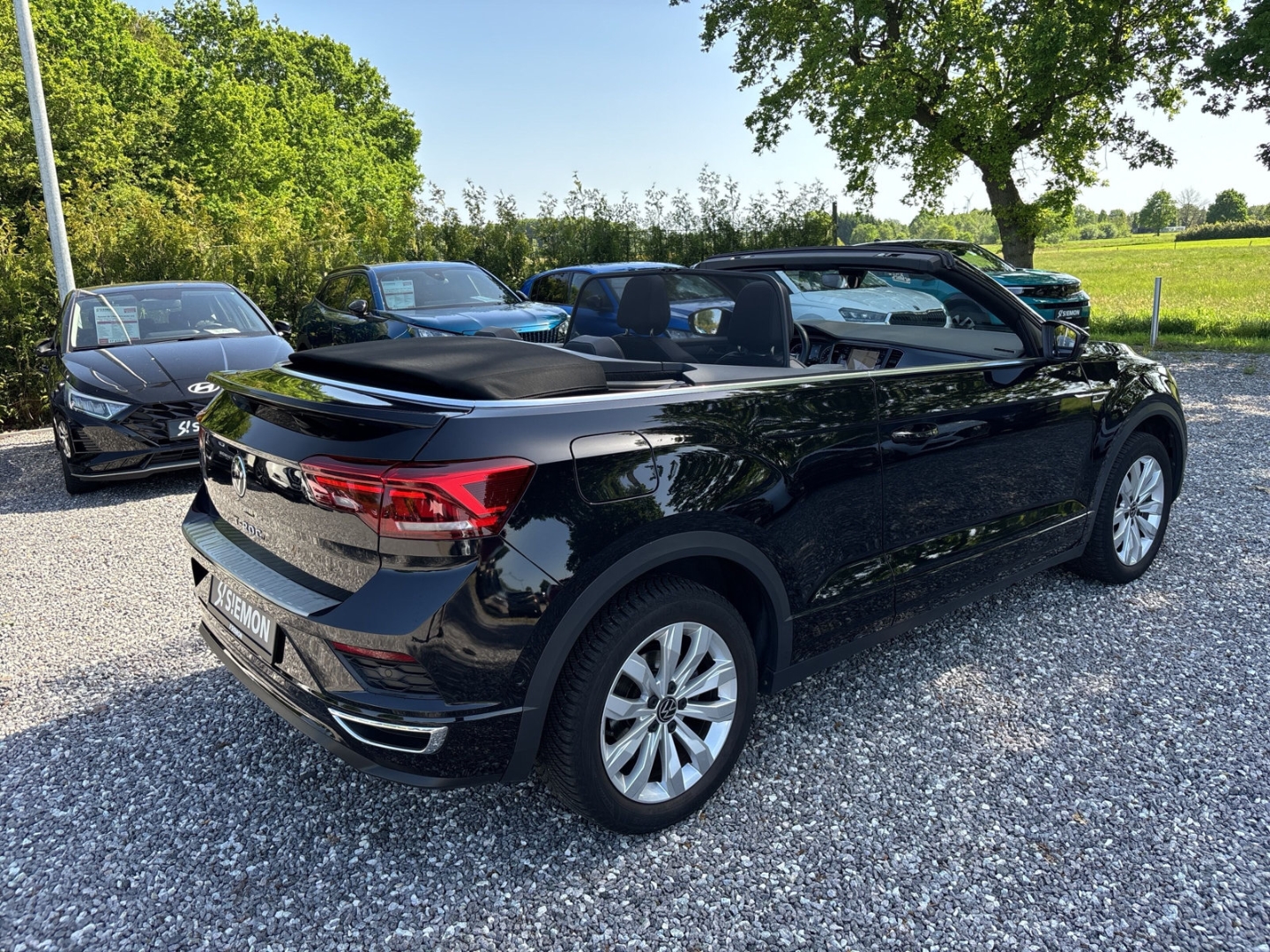Fahrzeugabbildung Volkswagen T-Roc Cabrio R-Line 1,5TSI SHZ RFK LED LMF PDC