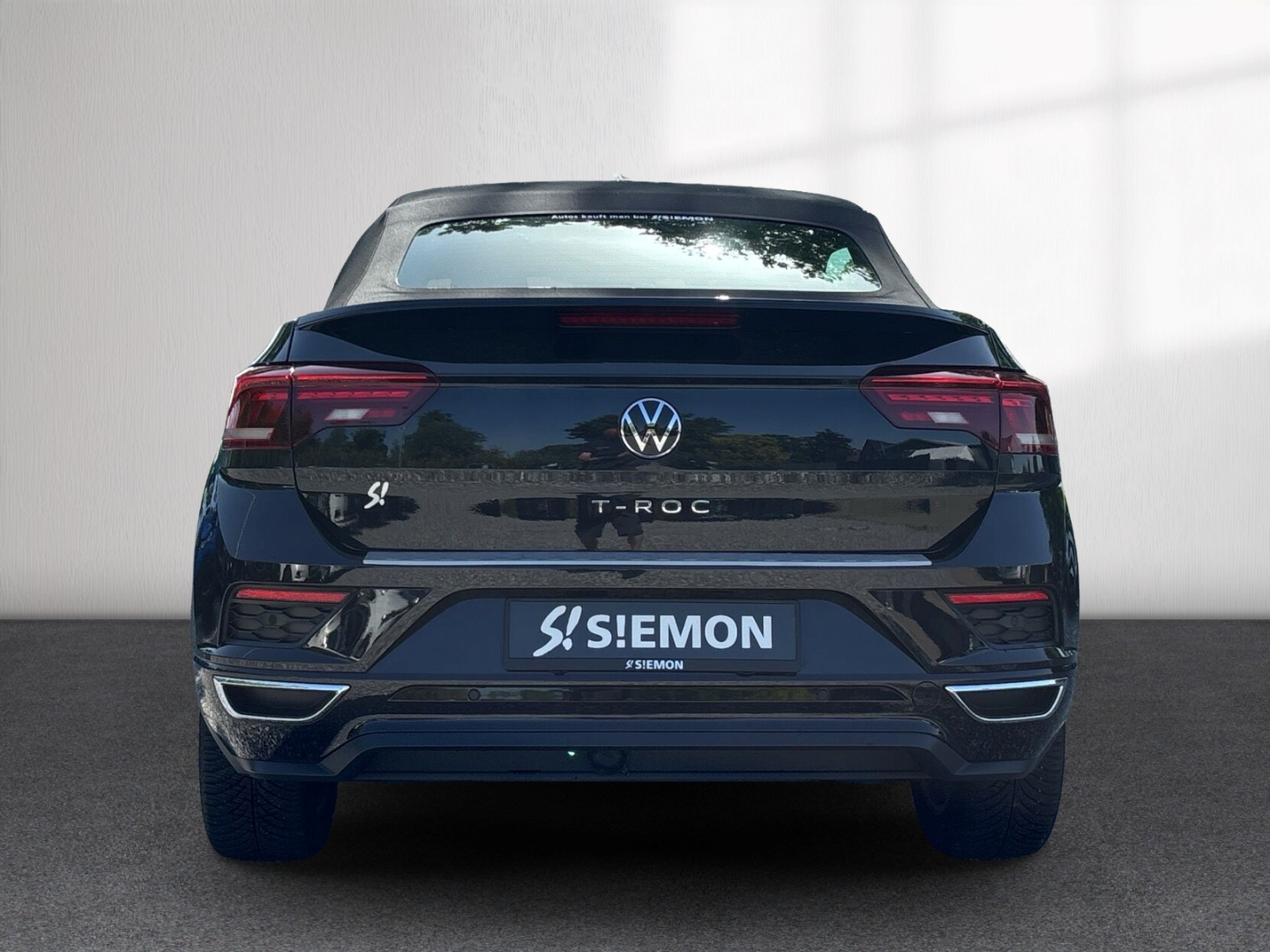 Fahrzeugabbildung Volkswagen T-Roc Cabrio R-Line 1,5TSI SHZ RFK LED LMF PDC