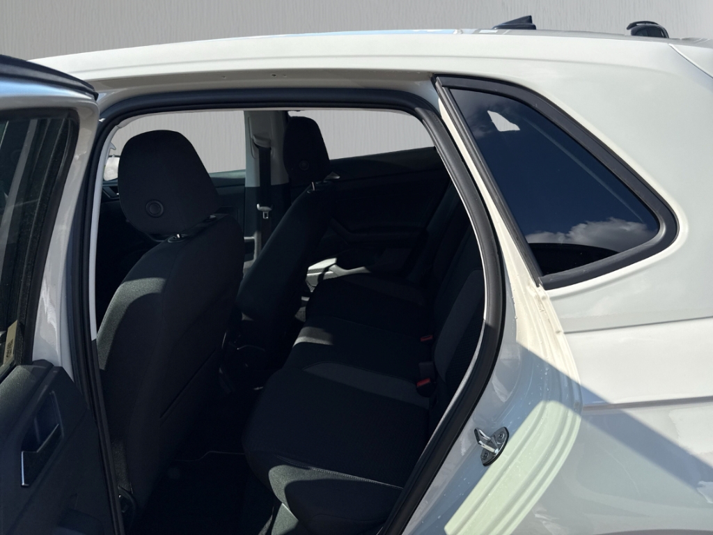 Fahrzeugabbildung Volkswagen Polo 1.0 TSI DSG Life IQ.Drive SHZ LED PDC CarPlay