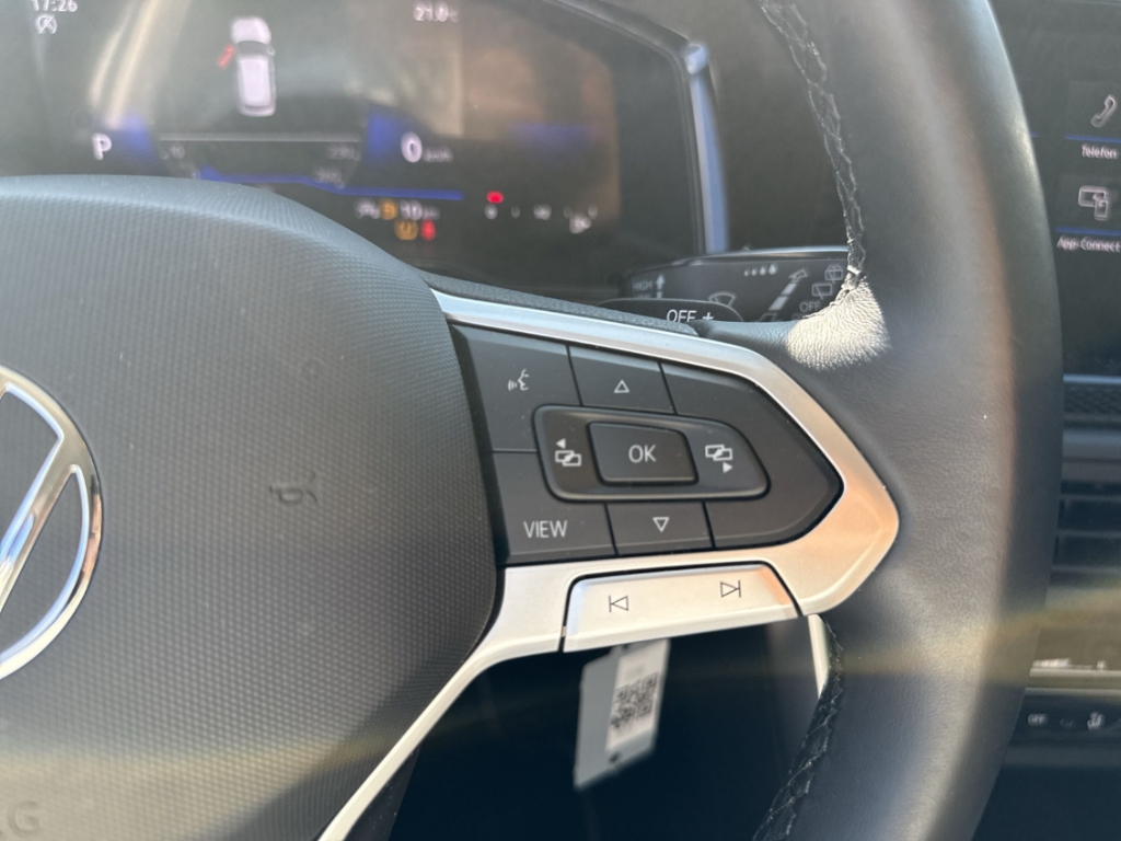 Fahrzeugabbildung Volkswagen Polo 1.0 TSI DSG Life IQ.Drive SHZ LED PDC CarPlay