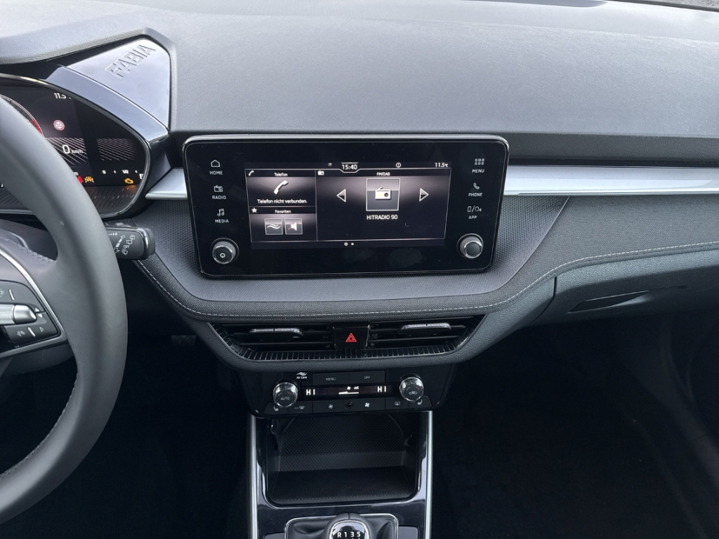 Fahrzeugabbildung SKODA Fabia Skoda SELECTION 1.0 TSI LED Klima SHZ PDC Temp