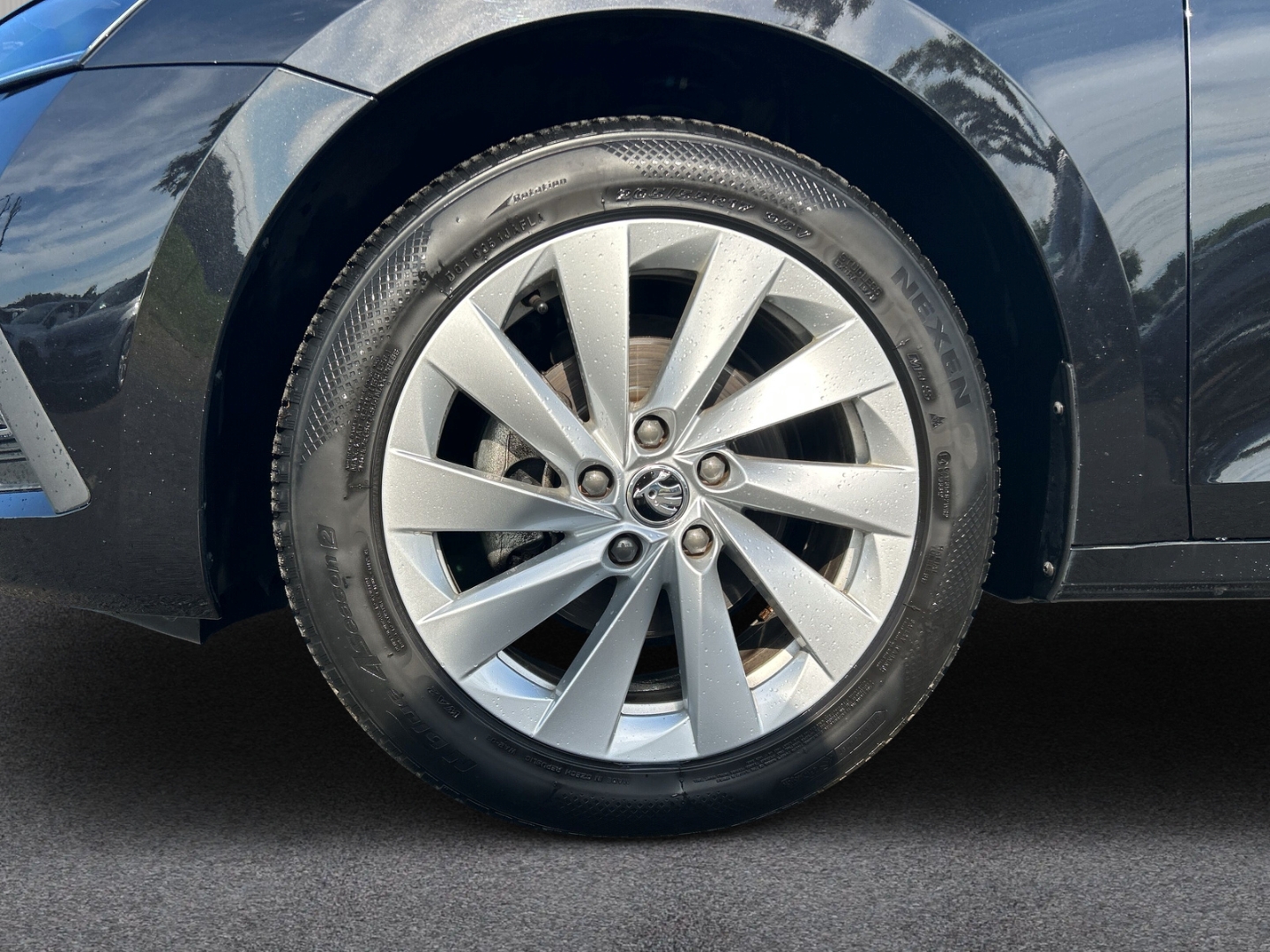 Fahrzeugabbildung SKODA Octavia Combi TDI DSG Style AHK Navi ACC HeadUp