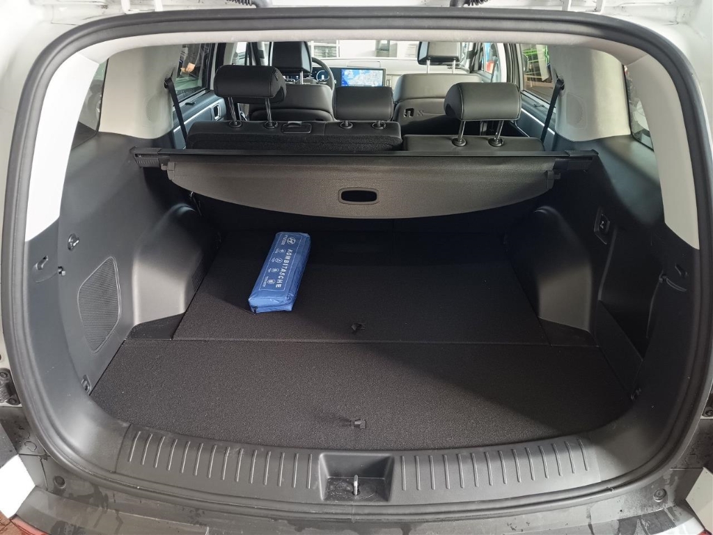 Fahrzeugabbildung Hyundai SANTA FE HEV 1.6 T-GDI AT 2WD Signature Dig Key 5-Sitze MY25 Niveau Navi Leder Digitales Cockpit