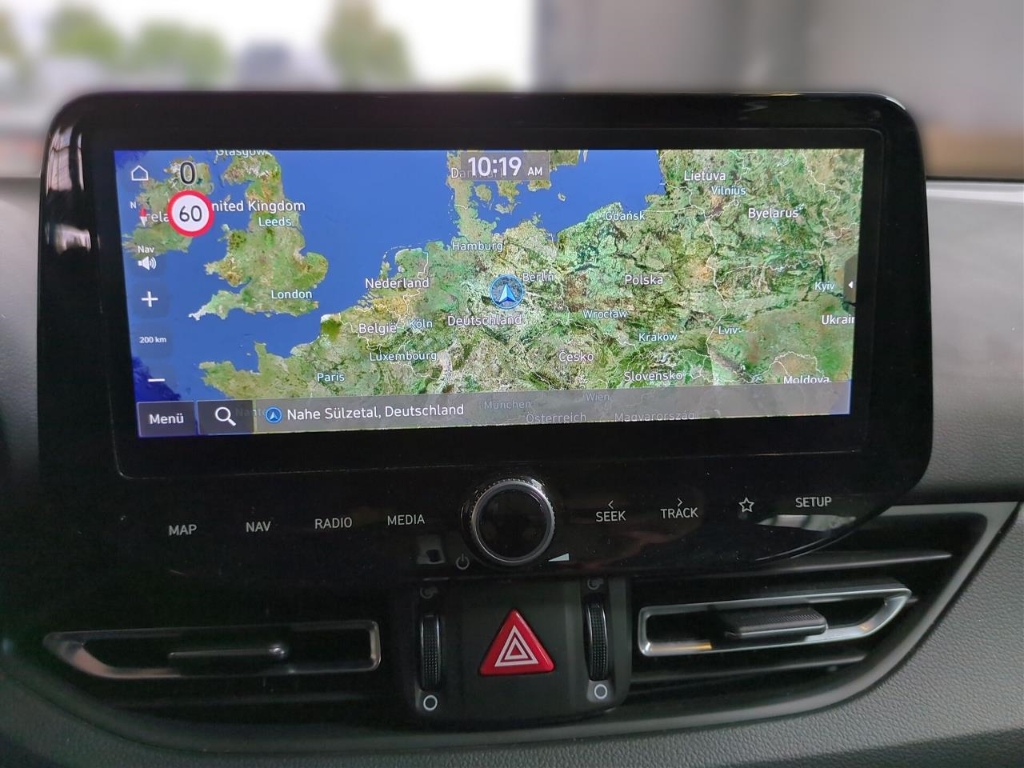 Fahrzeugabbildung Hyundai i30 FL 5trg 1.5 T-GDI DCT 48V Advantage Navi Digitales Cockpit LED Apple CarPlay Android Auto