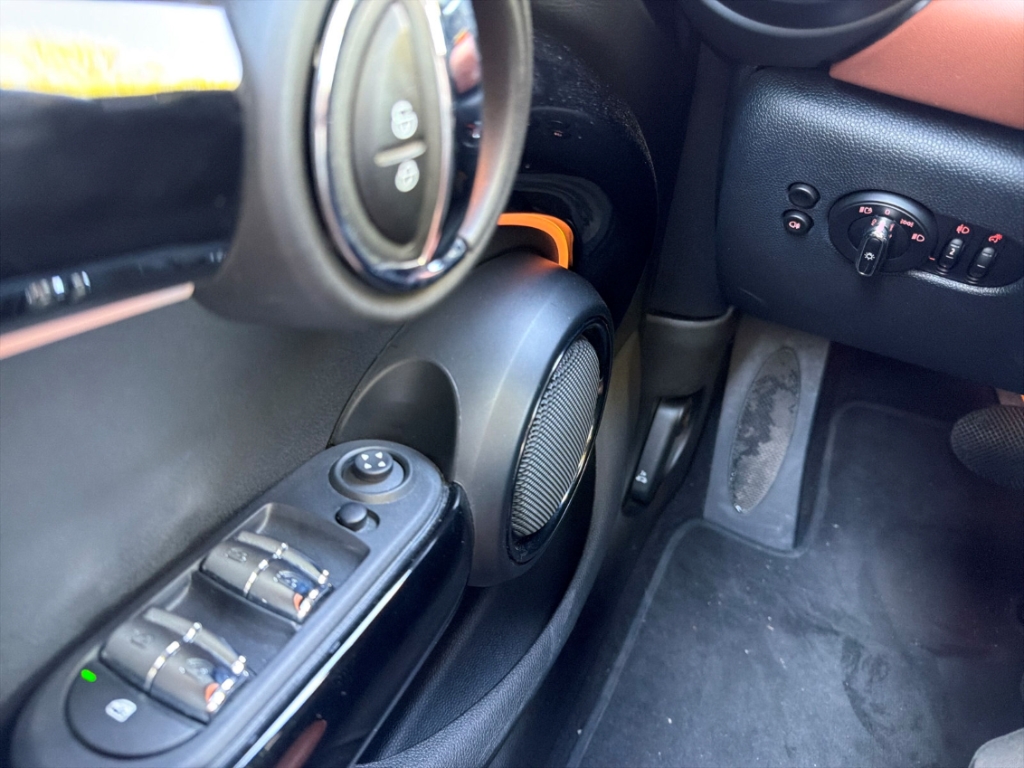 Fahrzeugabbildung MINI Cooper S LED Pano Nav Klima Tempo SHZ PDC hzbWSS