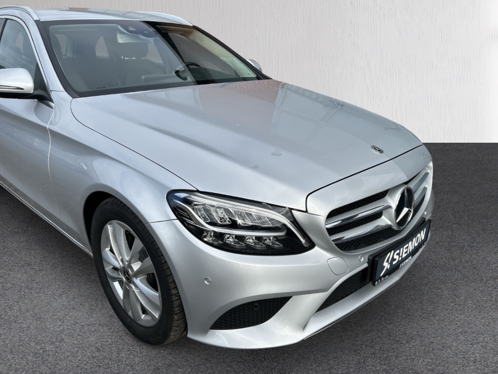 Fahrzeugabbildung Mercedes-Benz C 200 T Avantgarde AHK Navi LED SHZ RKam eHKL