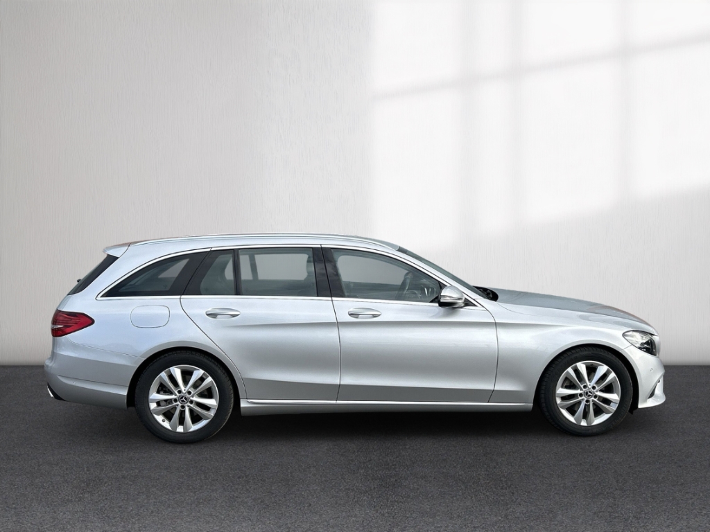 Fahrzeugabbildung Mercedes-Benz C 200 T Avantgarde AHK Navi LED SHZ RKam eHKL