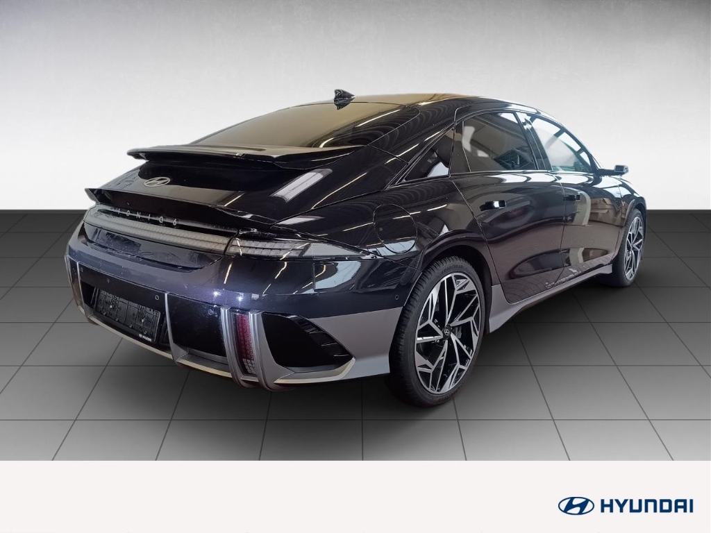 Fahrzeugabbildung Hyundai IONIQ 6 77,4kWh 2WD UNIQ Digi-Spiegel 20LM Schiebedach HUD Navi Digitales Cockpit