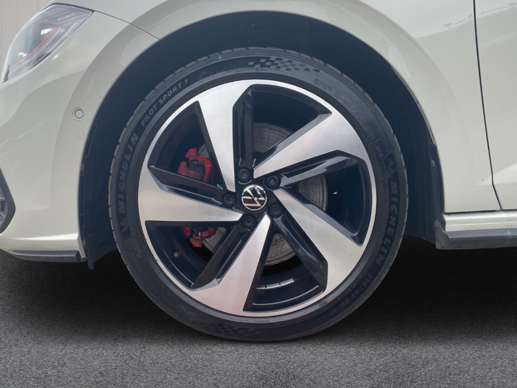 Fahrzeugabbildung Volkswagen Polo 2.0 TSI DSG GTI IQ.Drive MatrixLED ACC SHZ