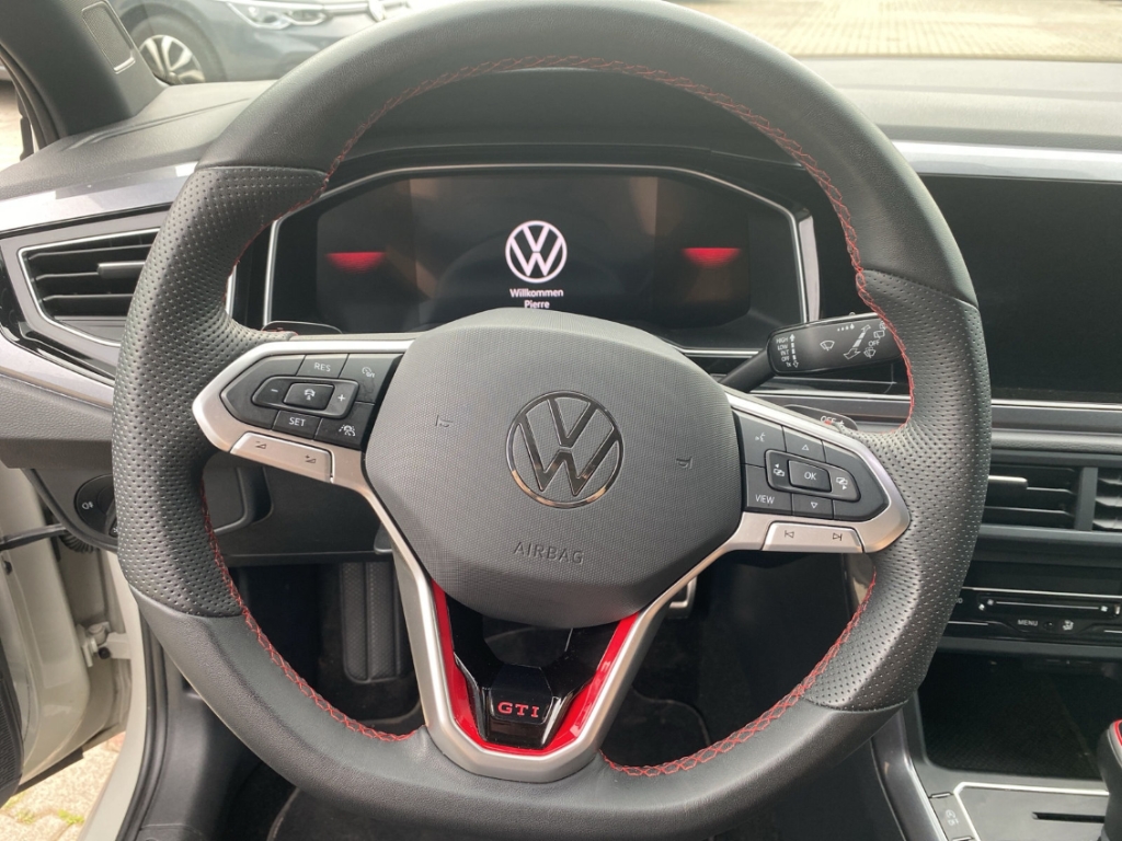 Fahrzeugabbildung Volkswagen Polo 2.0 TSI DSG GTI IQ.Drive MatrixLED ACC SHZ