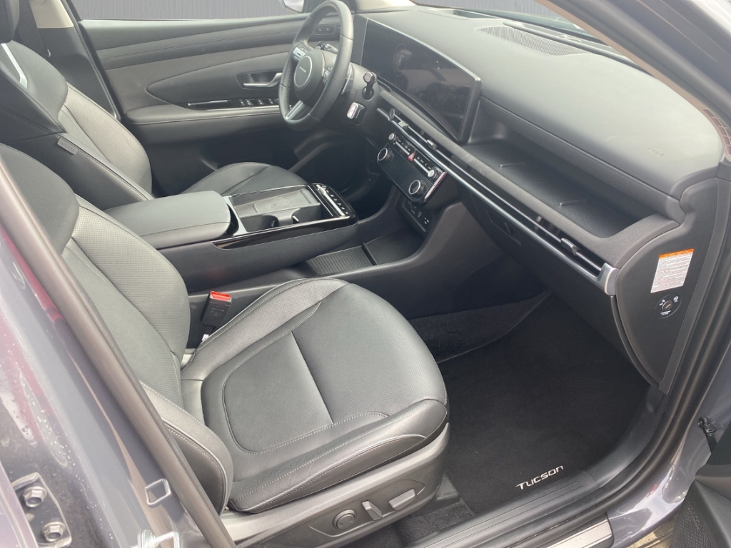 Fahrzeugabbildung Hyundai TUCSON FL PHEV 1.6 AT 4WD MY25 Prime Assist-P Dig-Key MATRIX-LED Leder Digitales Cockpit