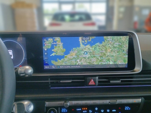 Fahrzeugabbildung Hyundai IONIQ 6 4WD 77,4kWh UNIQ Digi-Spiegel 20LM HUD Navi Digitales Cockpit Memory Sitze