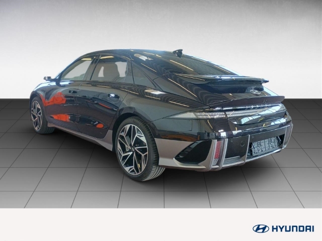 Fahrzeugabbildung Hyundai IONIQ 6 4WD 77,4kWh UNIQ Digi-Spiegel 20LM HUD Navi Digitales Cockpit Memory Sitze