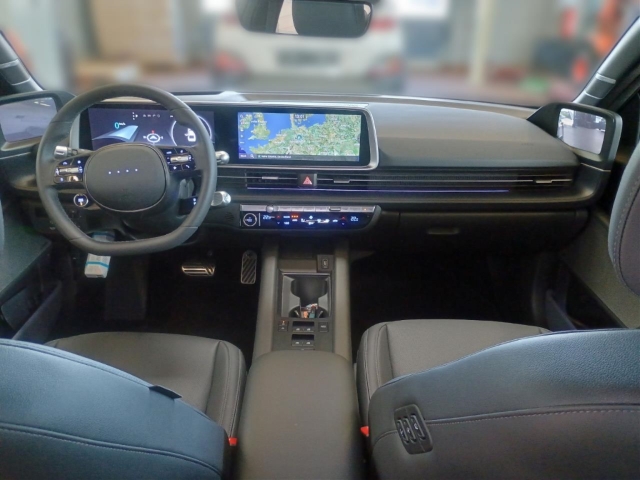 Fahrzeugabbildung Hyundai IONIQ 6 4WD 77,4kWh UNIQ Digi-Spiegel 20LM HUD Navi Digitales Cockpit Memory Sitze