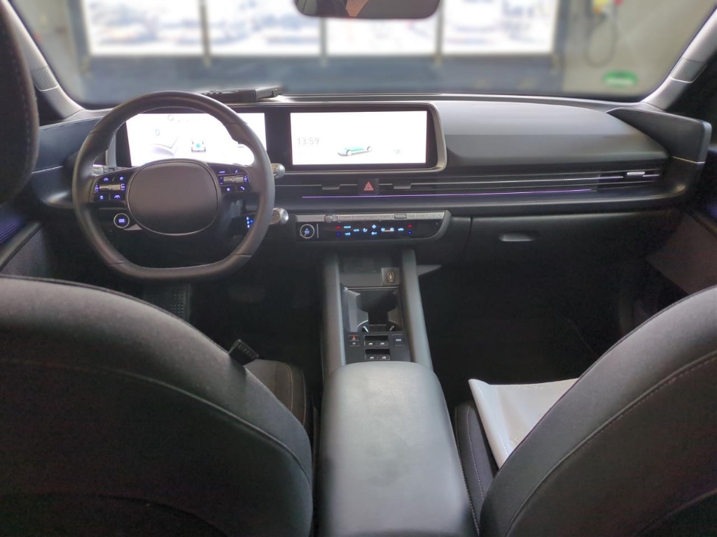 Fahrzeugabbildung Hyundai IONIQ 6 77,4kWh 4WD TECHNIQ Schiebedach HUD Navi Digitales Cockpit LED Blendfreies Fernl.